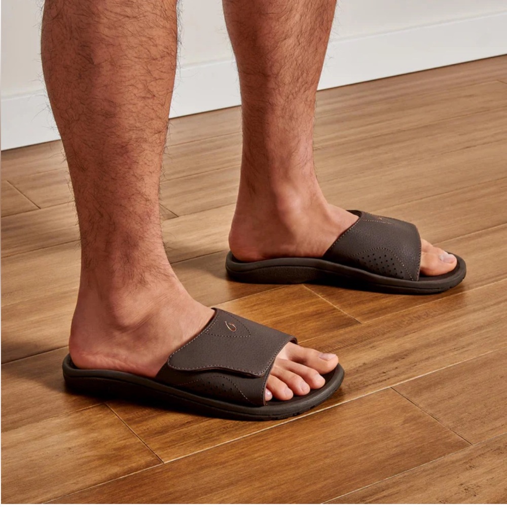 OluKai Brown Sandals Minimalist Design